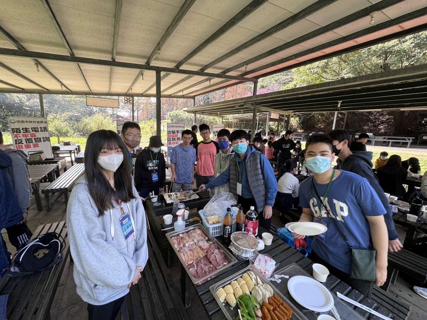 強化青少年安全觀念 龜山警化身小恐龍反詐、反霸凌 S 96575562