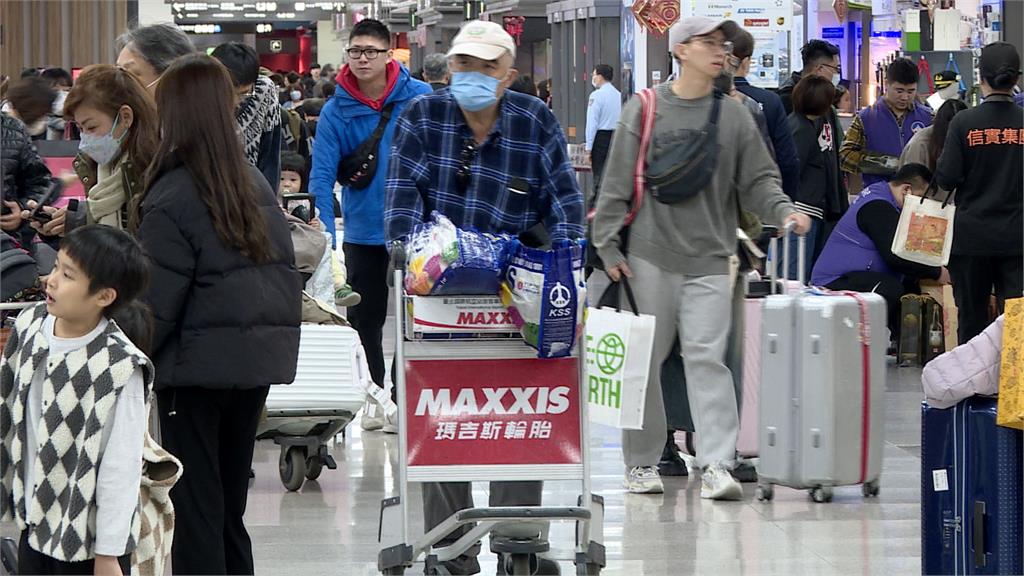 春節疏運!國內線供餘20萬座位 國軍每日支援2運輸機