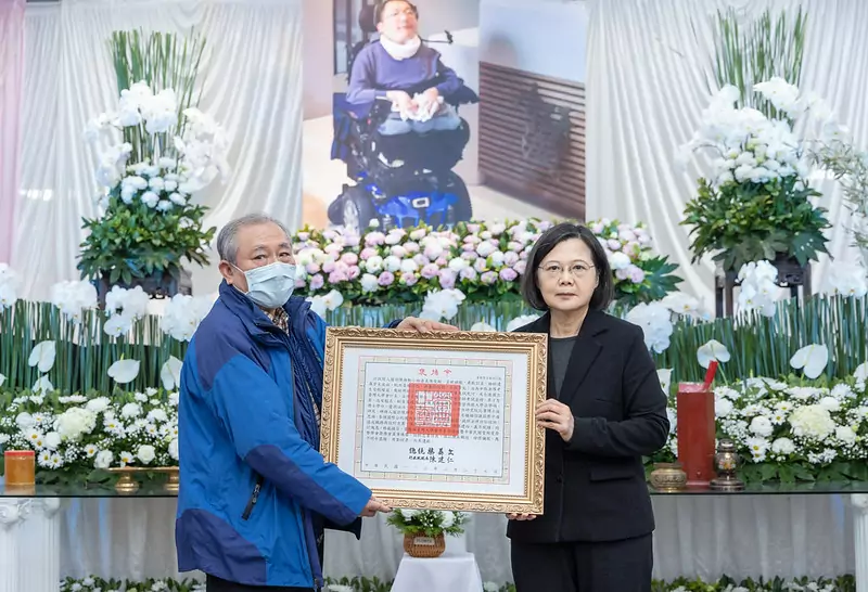 罕病律師陳俊翰追思會 蔡英文感謝其一生為弱勢發聲 罕病律師陳俊翰追思會 蔡英文感謝其一生為弱勢發聲