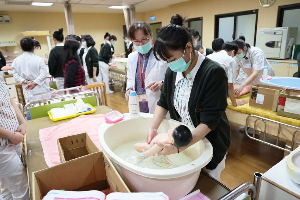 長庚科大護理系再入圍百大熱門科系 畢業生專業能力獲業界肯定 fsklgj