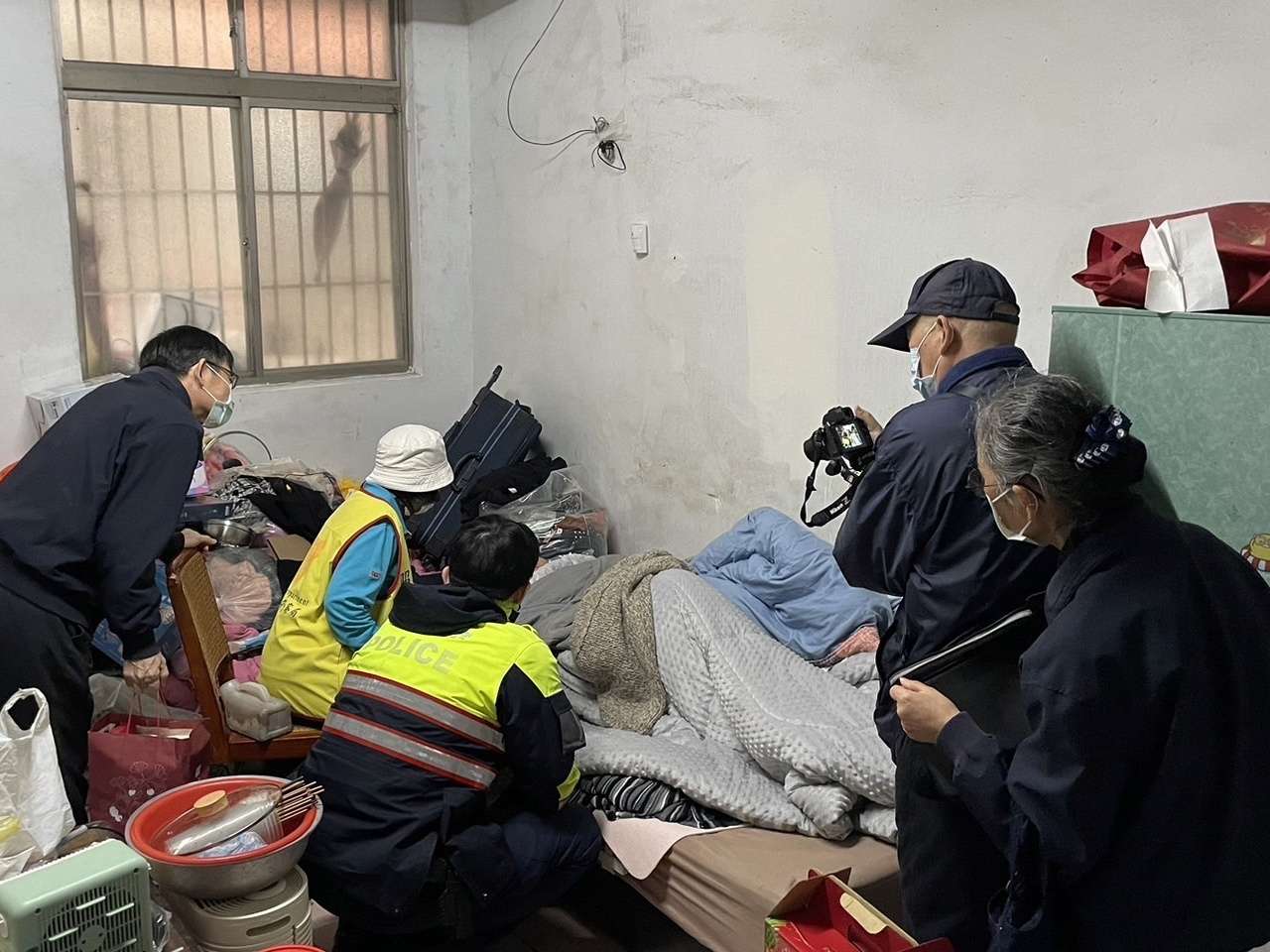 壢警攜手慈濟送暖 關懷80歲獨居長輩 hgidgiedgjdkjgkdgj 2