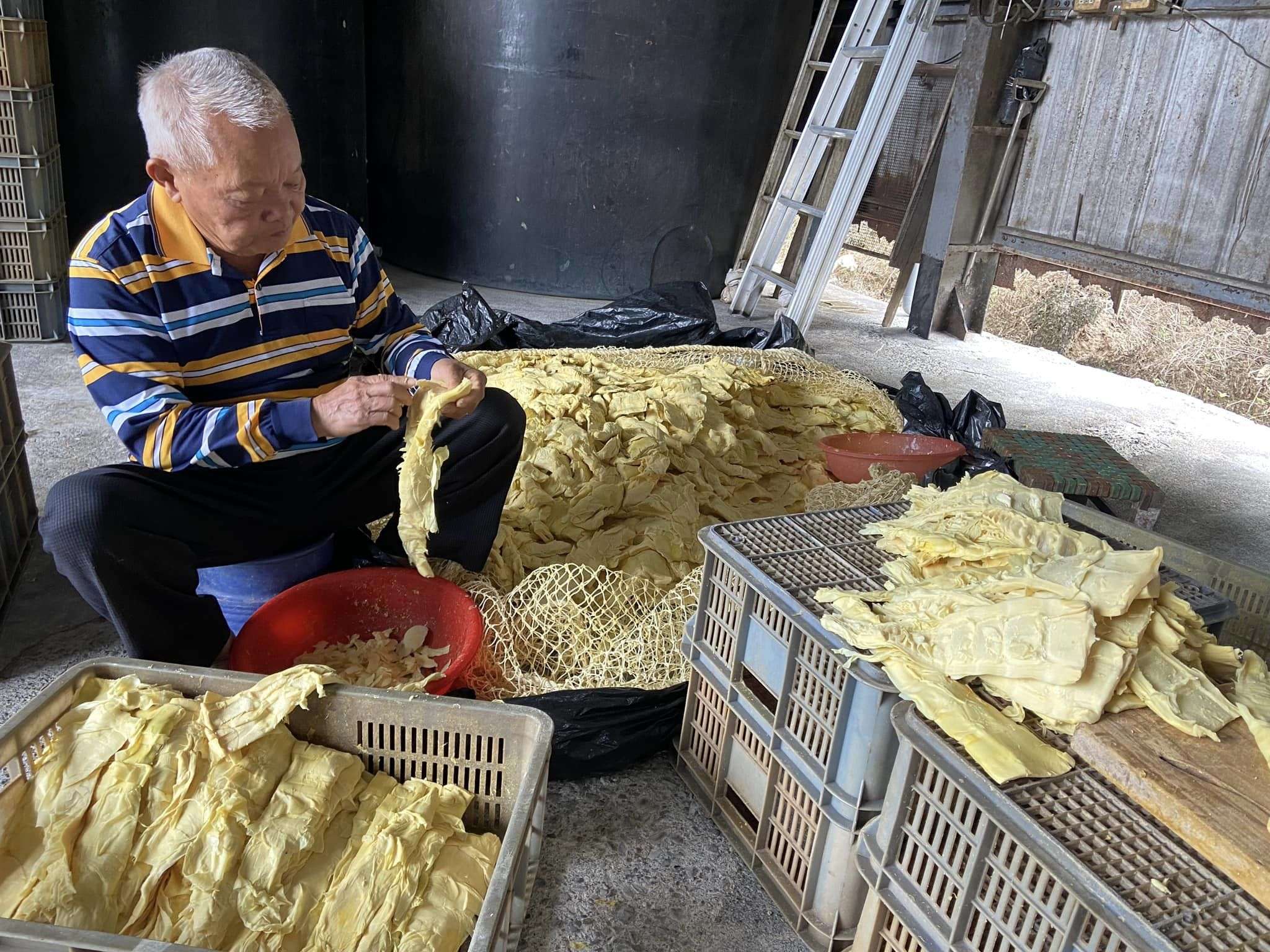 副刊/山中歲月靜好,孩童筆下成詩 0323大埔人的驕傲— 麻竹筍乾