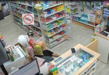 【有片】跟死神搶人!男子買藥突昏厥 藥師即時CPR救命