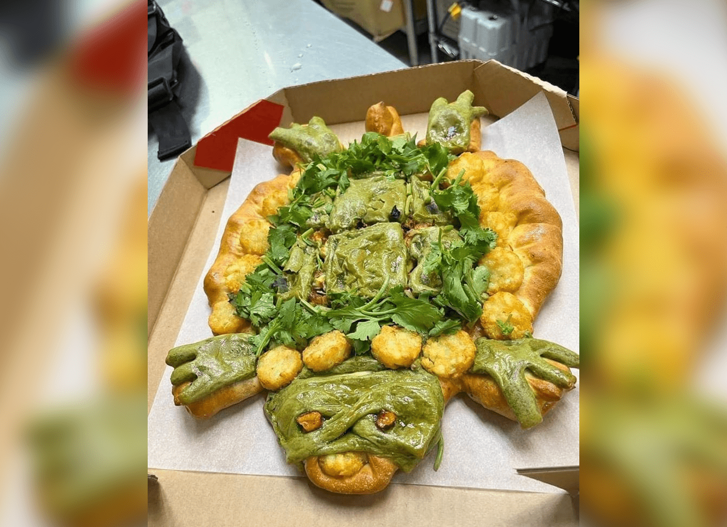 必勝客「草仔龜」披薩開賣 網友:像被壓扁的綠青蛙