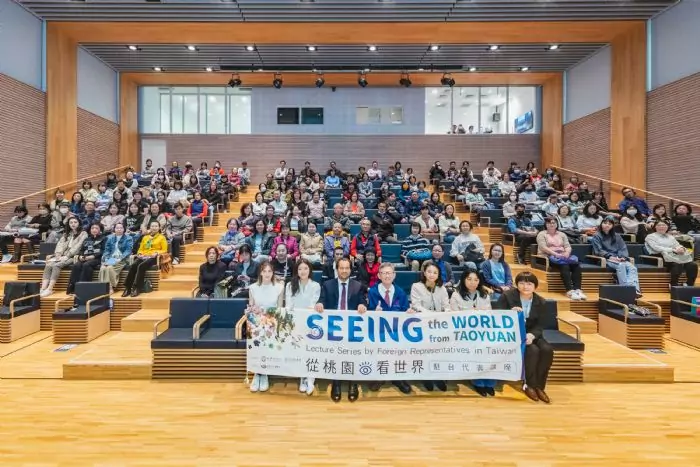 比利時駐台代表桃市圖開講 桃園秘書處預告下位講者是他 比利時駐台代表桃市圖開講 桃園秘書處預告下位講者是他