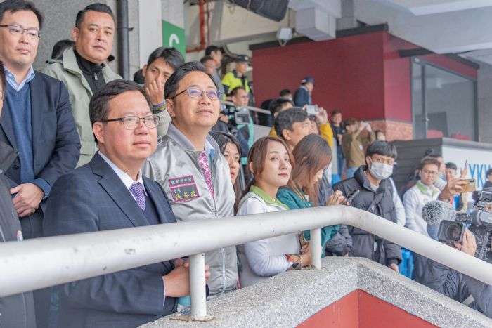 桃園棒球場改善工程如期進行 惟草皮生長狀況恐趕不上開季 20240311185737351