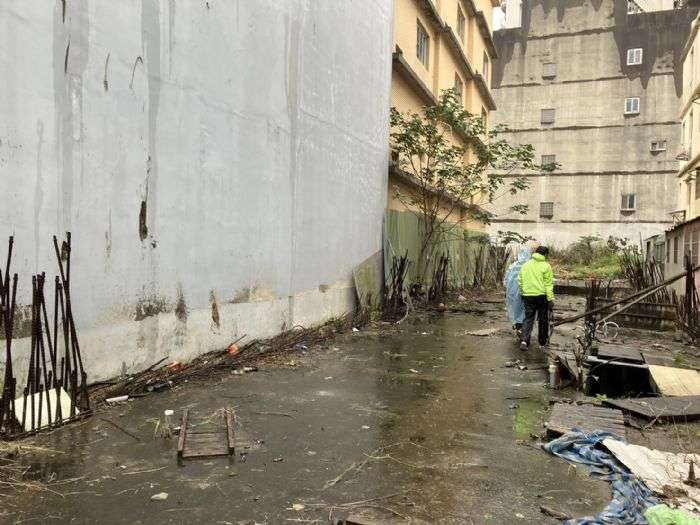 「害鄰屋損」 居民控建商態度消極 建管處要求速處 20240313174414478