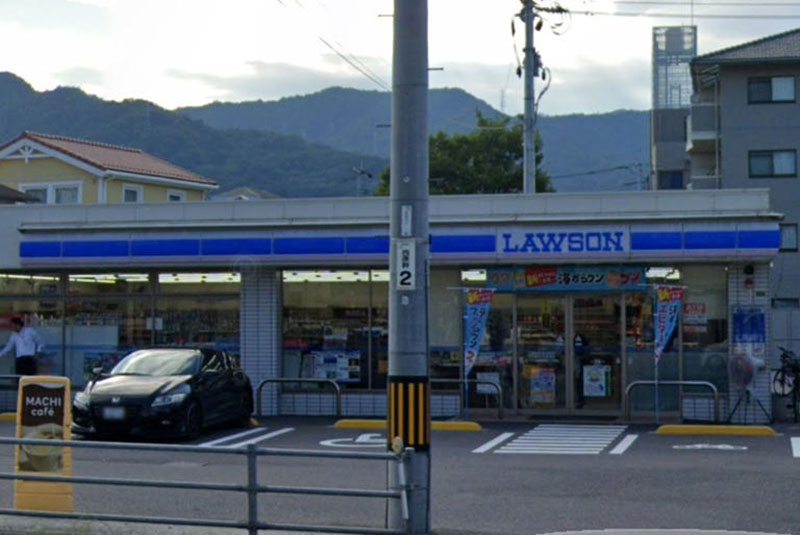 日本廣島便利店驚魂老人持刀砍傷2女 警方迅速逮捕 日本廣島便利店驚魂老人持刀砍傷2女 警方迅速逮捕