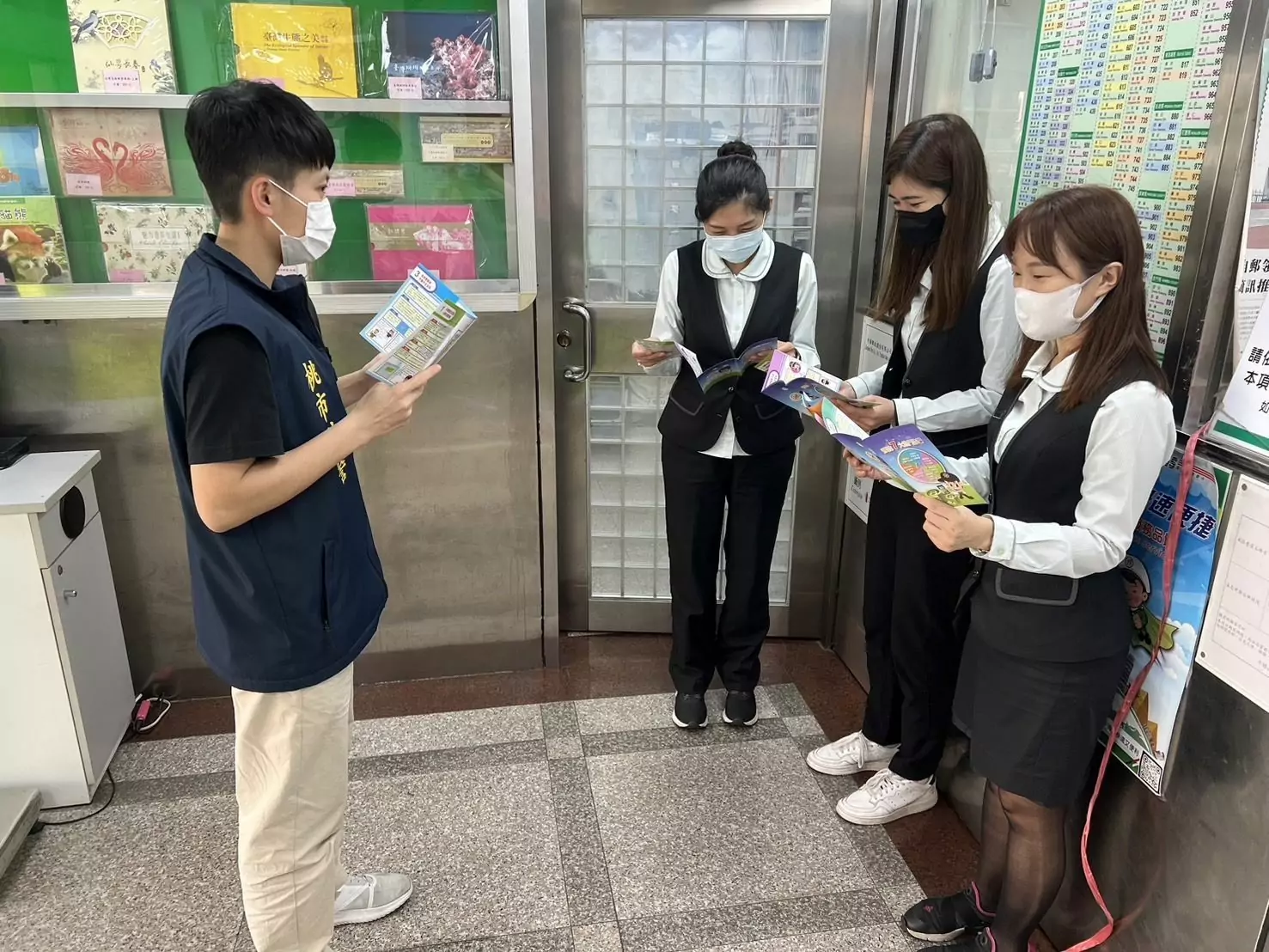 平鎮警銀攜手打詐 守護民眾荷包 平鎮警銀攜手打詐 守護民眾荷包