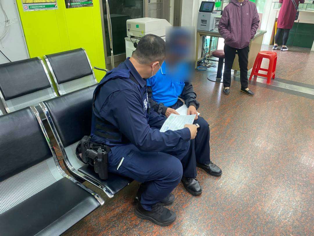 8旬翁臉書購物險遭詐 蘆竹警及時攔阻守住荷包 420157