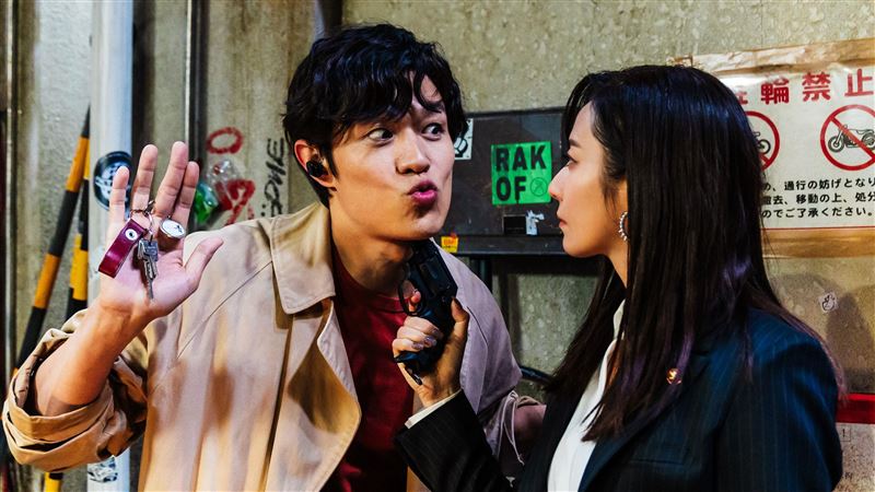 鈴木亮平又脫了!原汁原味重現傳奇冴羽獠