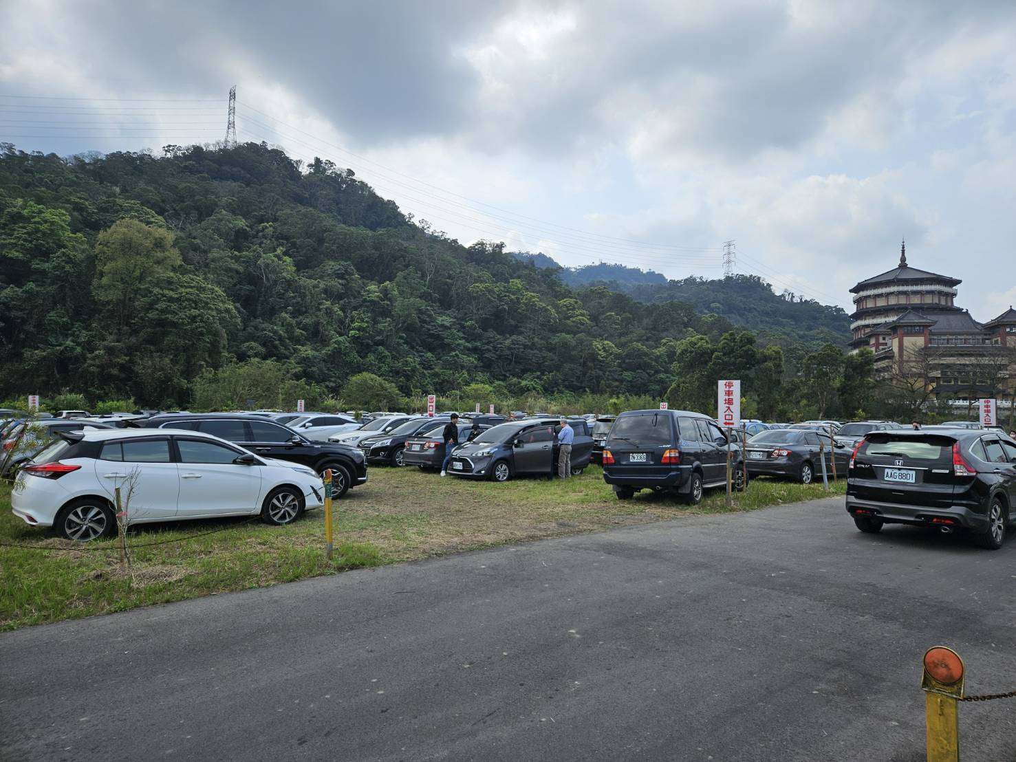 清明掃墓湧車潮 大溪警建議改走替代道路 54596 0