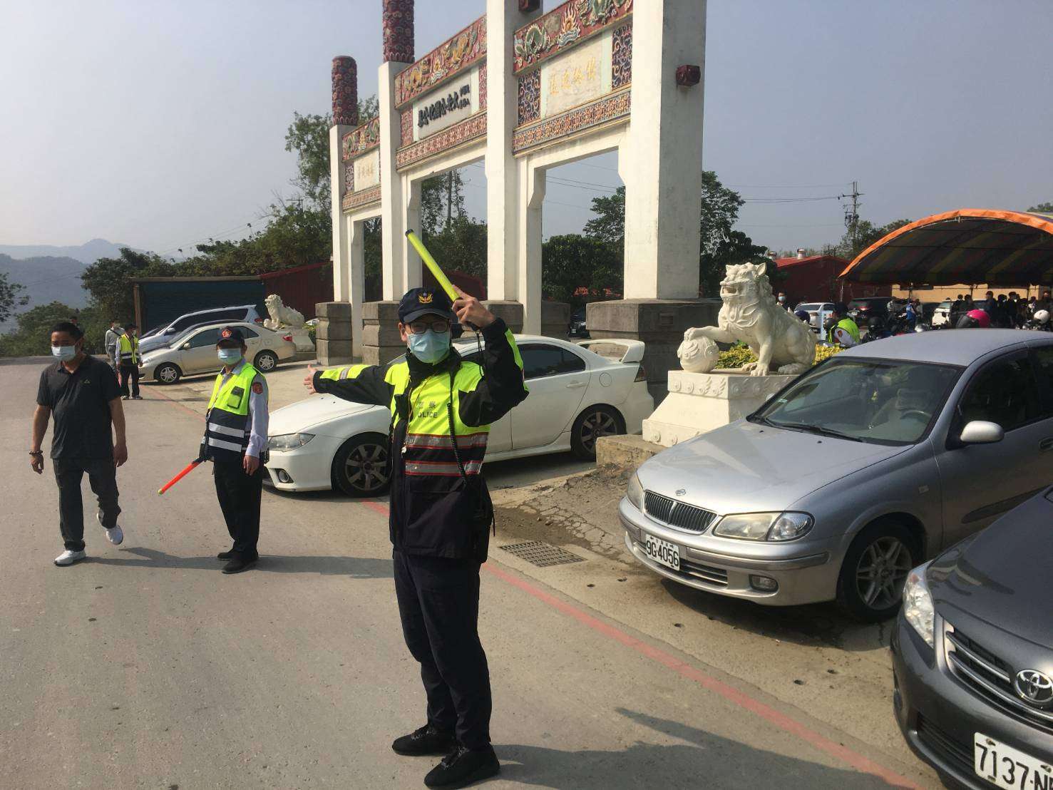 疏導清明連假掃墓人車潮 八德警籲改走替代道路 577303