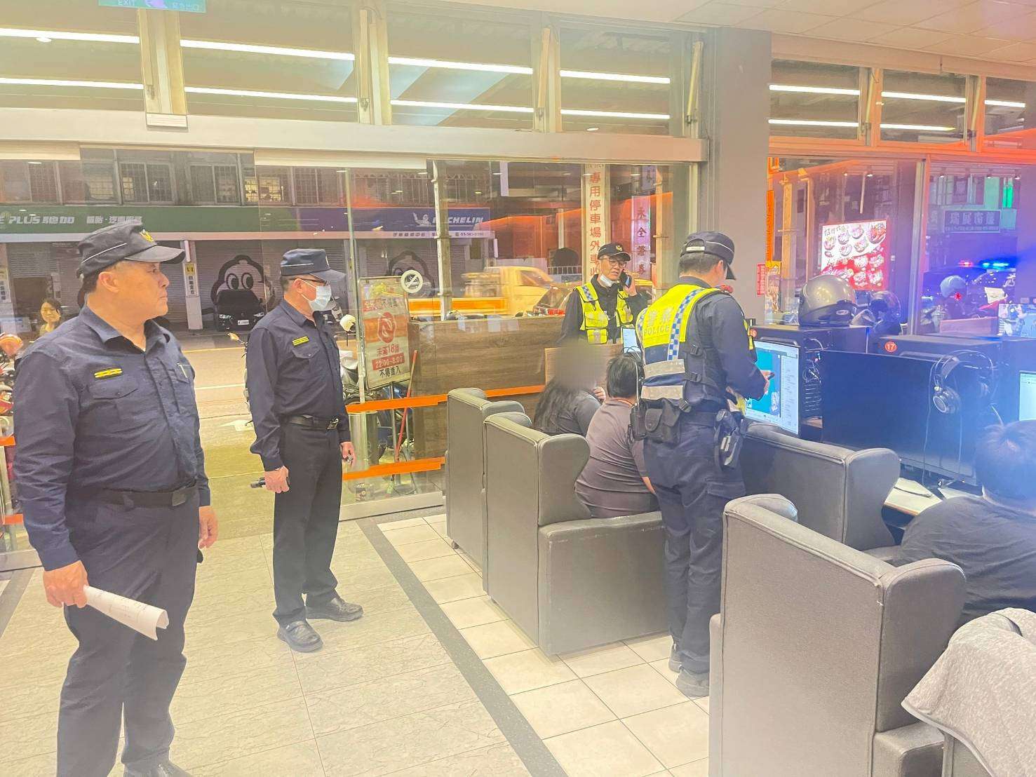 八德警動員41警力 啟動擴大臨檢暨威力掃蕩勤務 582004 0