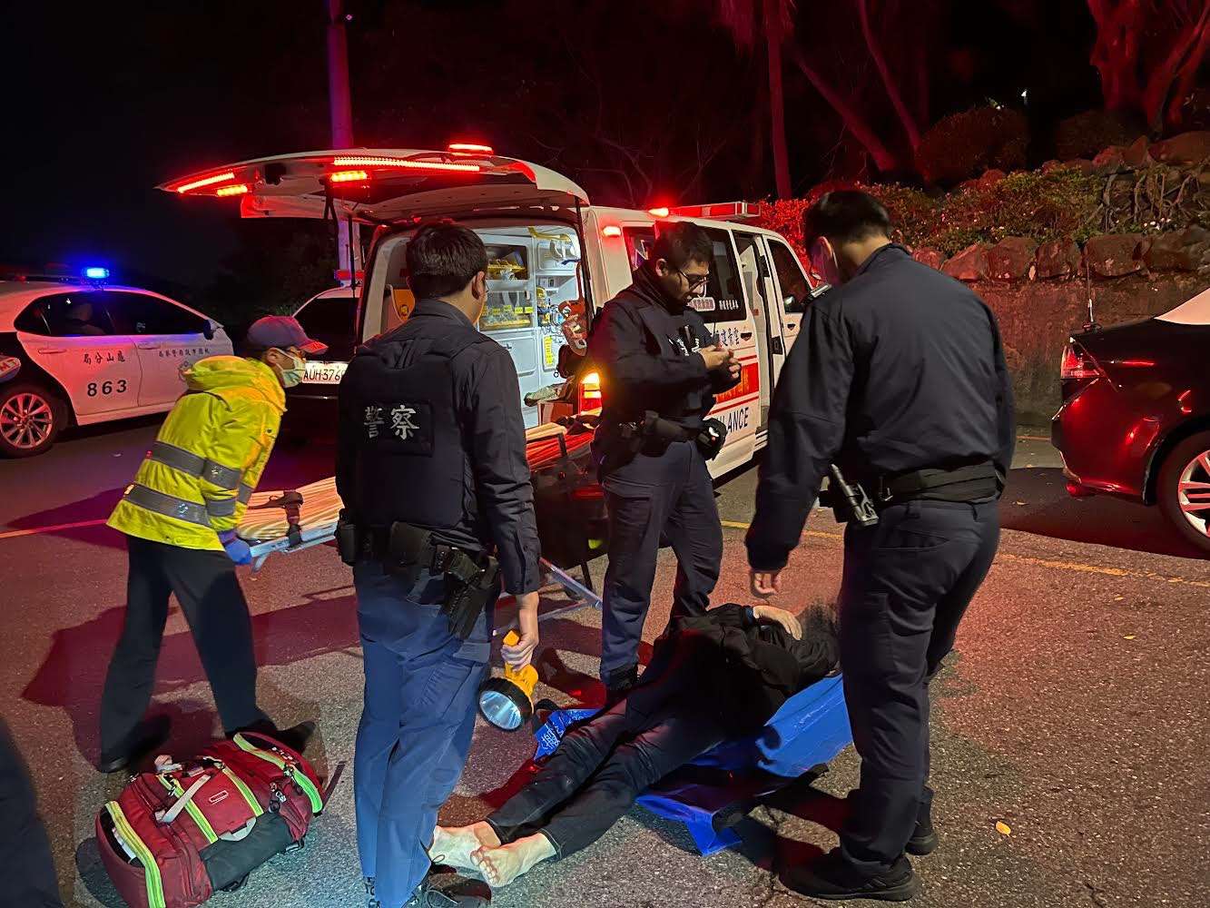 男子情緒低落離家失聯 龜山警地毯式搜山救命 S 104120431