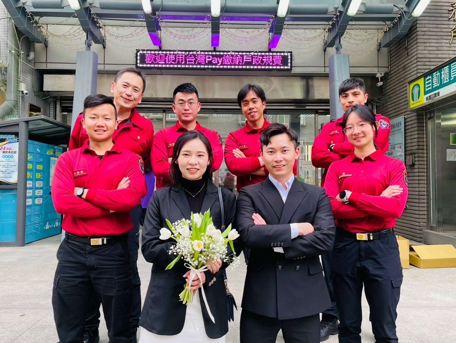 桃園消防員情定白色情人節 同袍齊聚見證幸福時刻 S 44744753 0