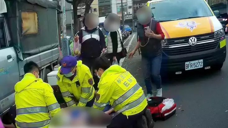桃消三民分隊生力軍及時搶救 市場攤販撿回一命 桃消三民分隊生力軍及時搶救 市場攤販撿回一命