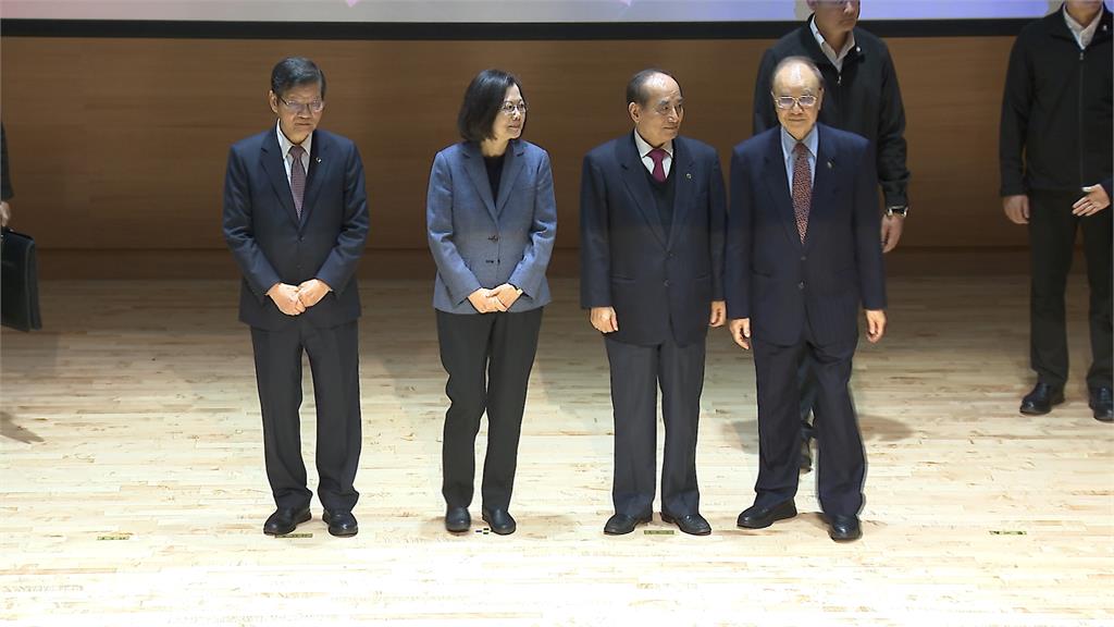 蔡英文出席生策會 林百里:AI將在醫療領域掀大革命