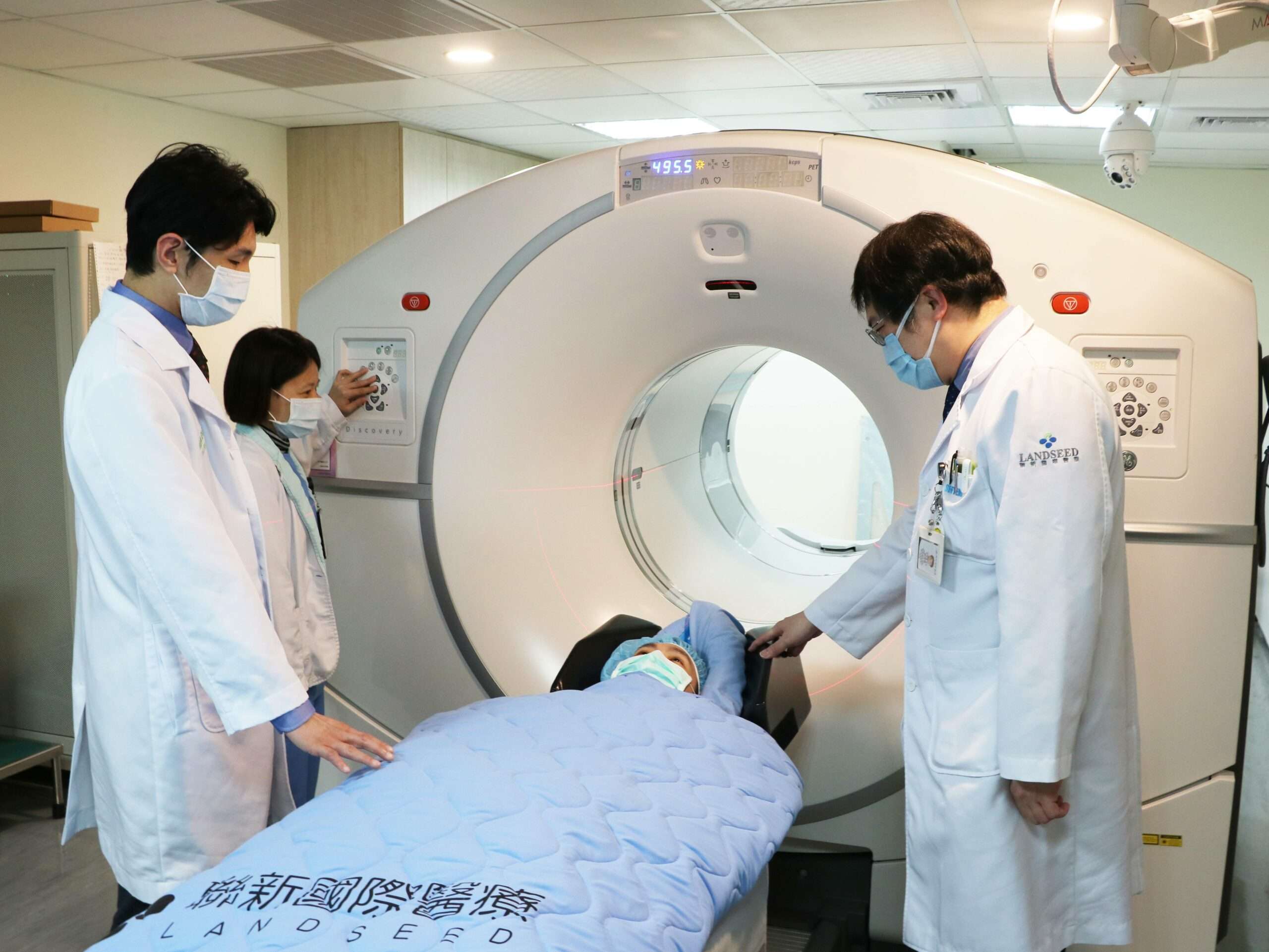嚴重腹痛送醫才知肝癌晚期 聯新國際醫釔90放射治療治癒 圖22 scaled