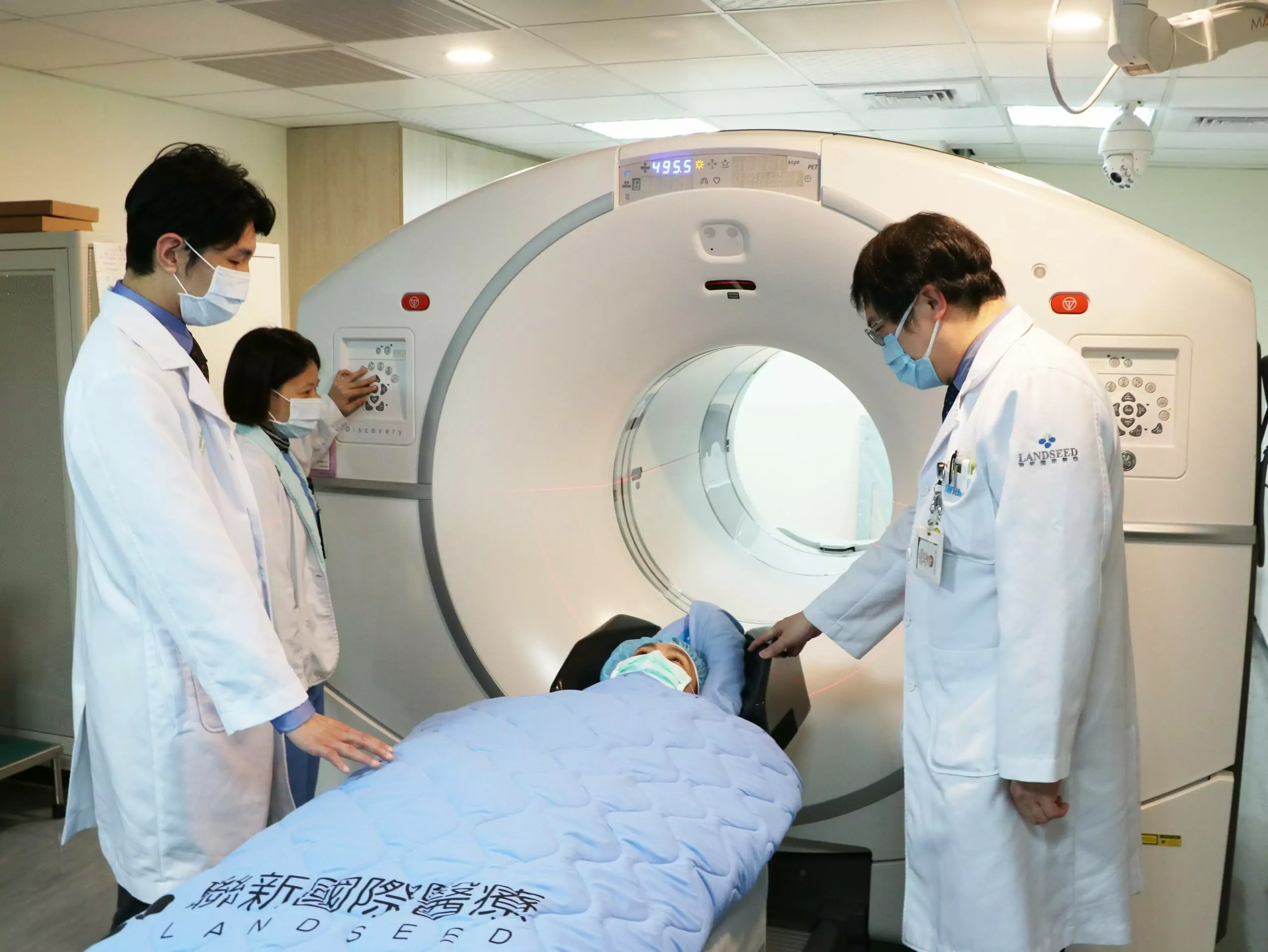 嚴重腹痛送醫才知肝癌晚期 聯新國際醫釔90放射治療治癒 圖22 scaled