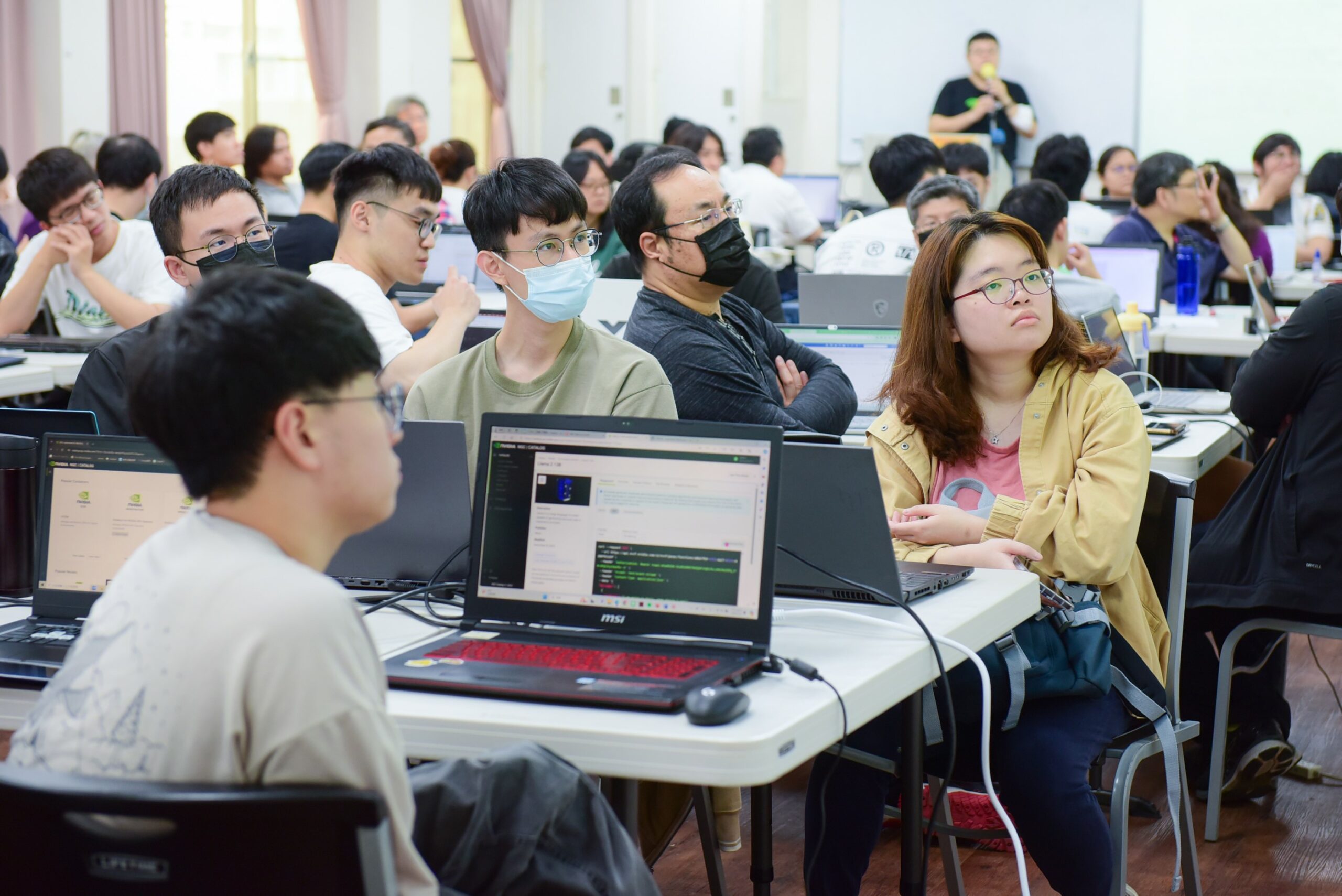 02 輝達NVIDIA攜手中原大學舉辦「大型語言模型工作坊」，共同培育AI人才。 0 scaled