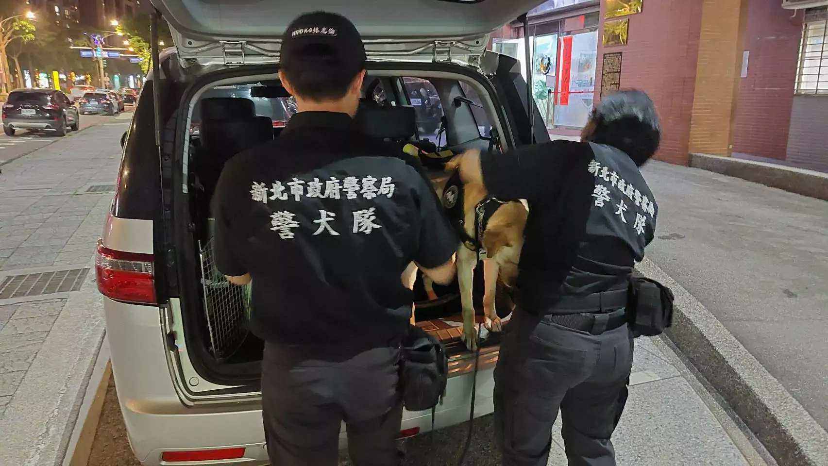 桃警持續落實雷霆除暴 緝毒警犬助陣提升量能 1791998 0