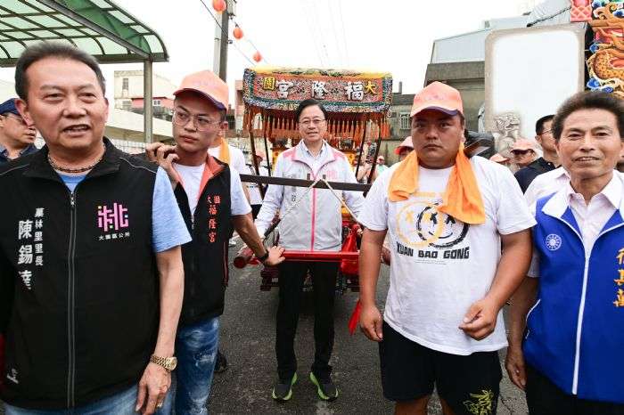 竹林山觀音寺巡迴媽輪值大園坪位 張善政祈求庇佑鄉親安康 20240428161801878