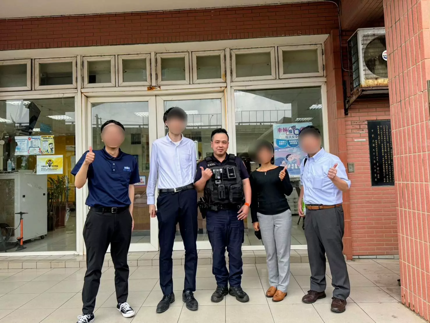 日籍女搭小黃忘拿行李急求助 大園警靠1招順利找回 367648