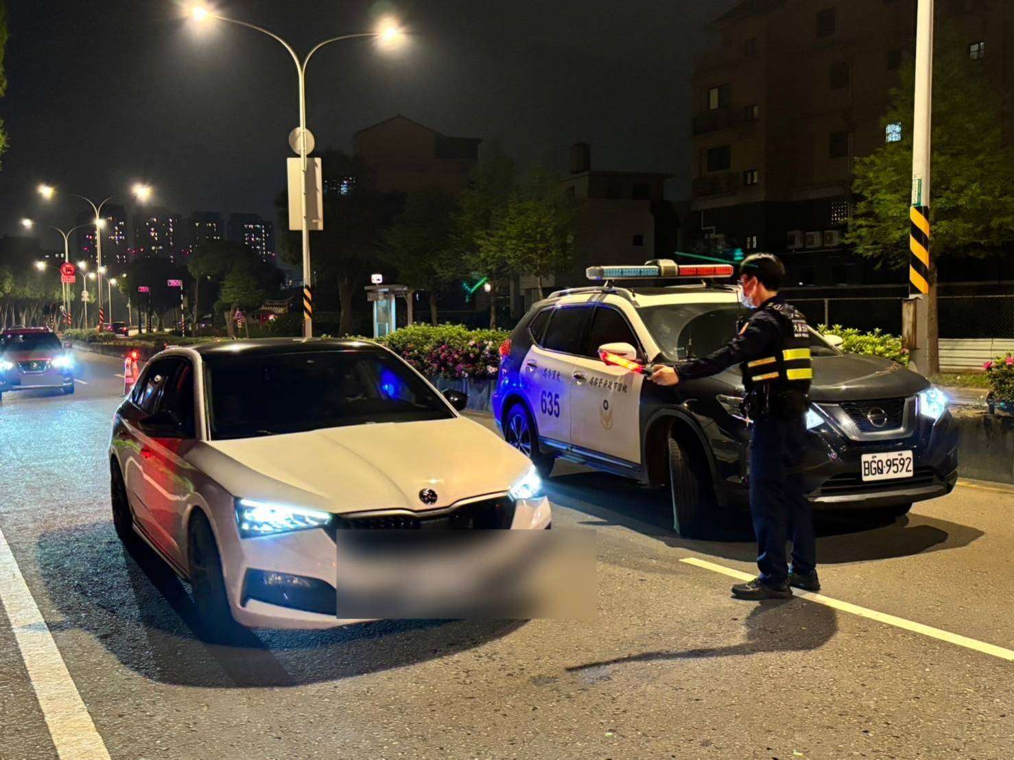 大溪警擴大臨檢打擊犯罪 確保治安平穩 382538 0