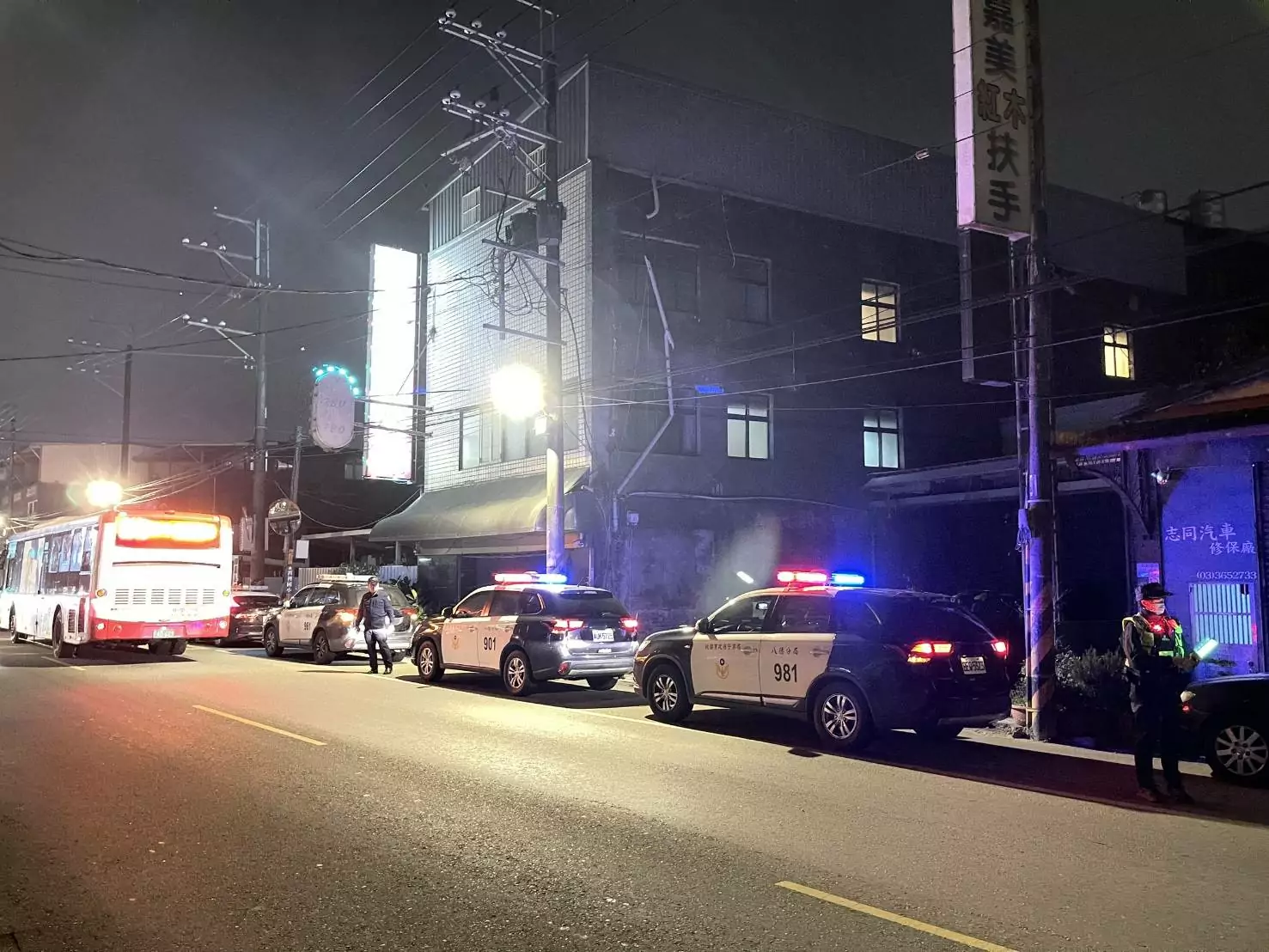 八德警強力擴大臨檢 清查不法分子展現護治安決心 585064 0