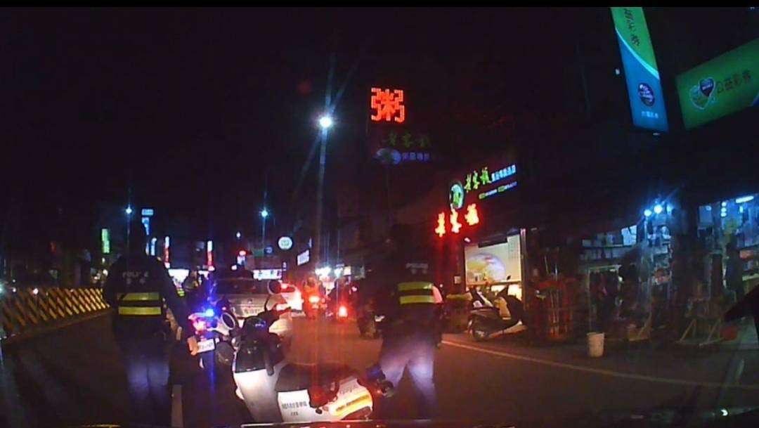 八德街頭男子因債務遭毆打 警攔截逮3人送辦 S 12738601