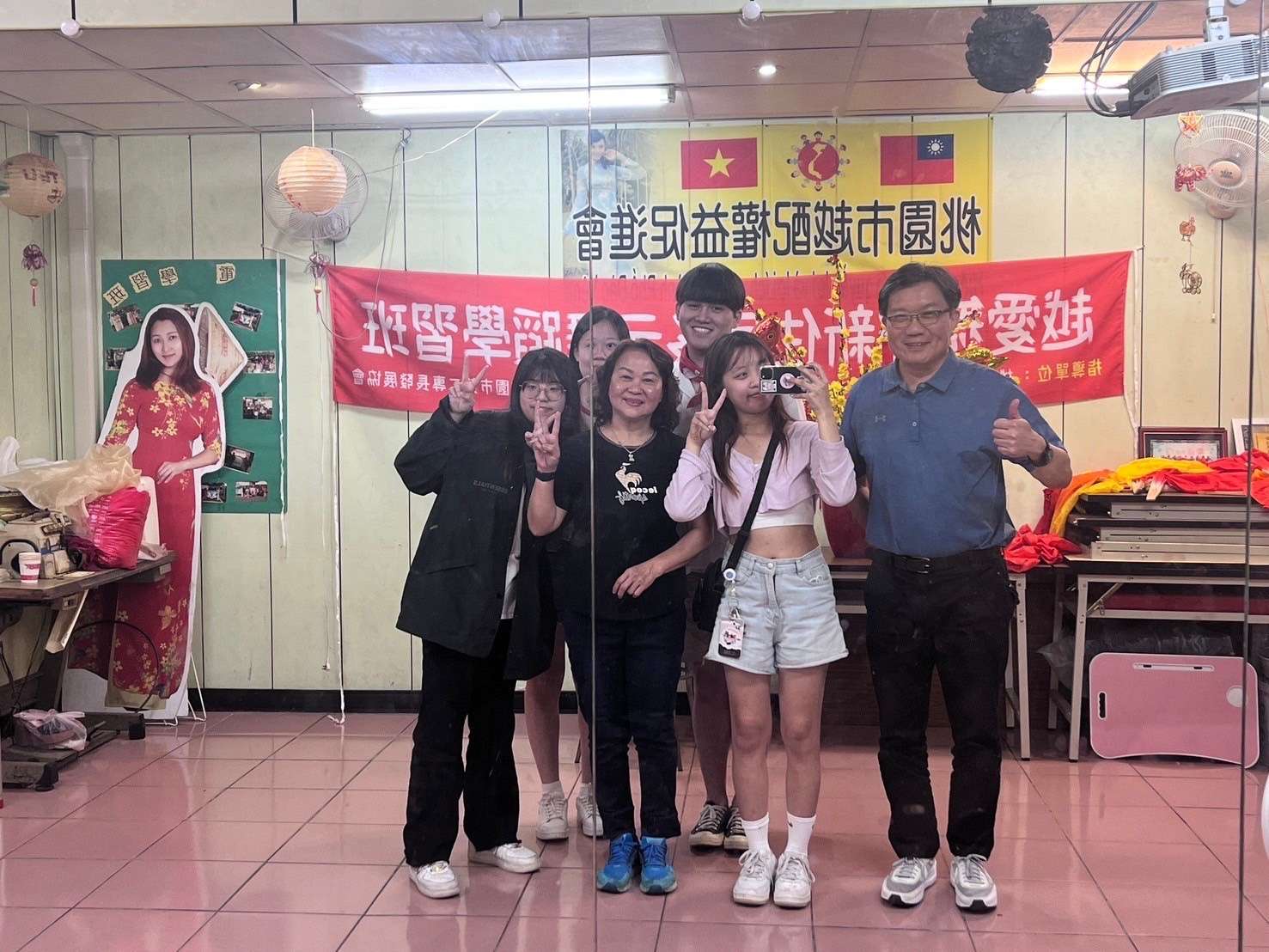 開南大學資傳系師生發揮影視專業 為桃園新住民發聲 S 14393390