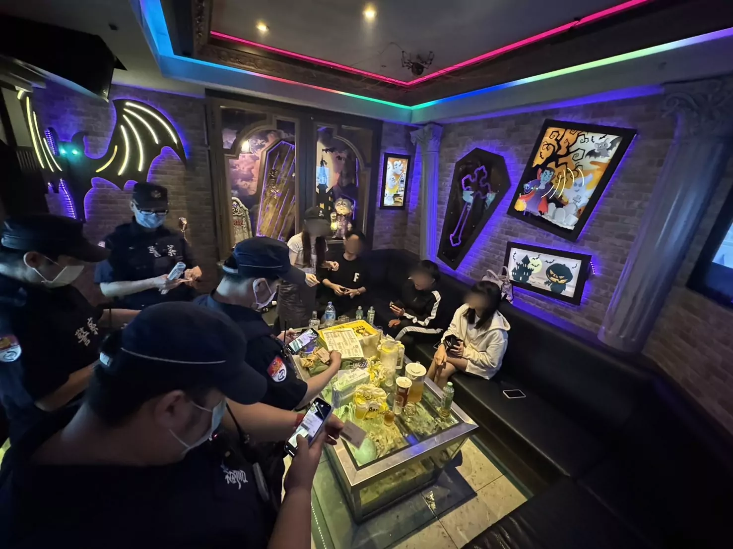 壢警雷霆除暴不停歇 聯手霹靂小組強力壓制犯罪氣焰 壢警雷霆除暴不停歇 聯手霹靂小組強力壓制犯罪氣焰