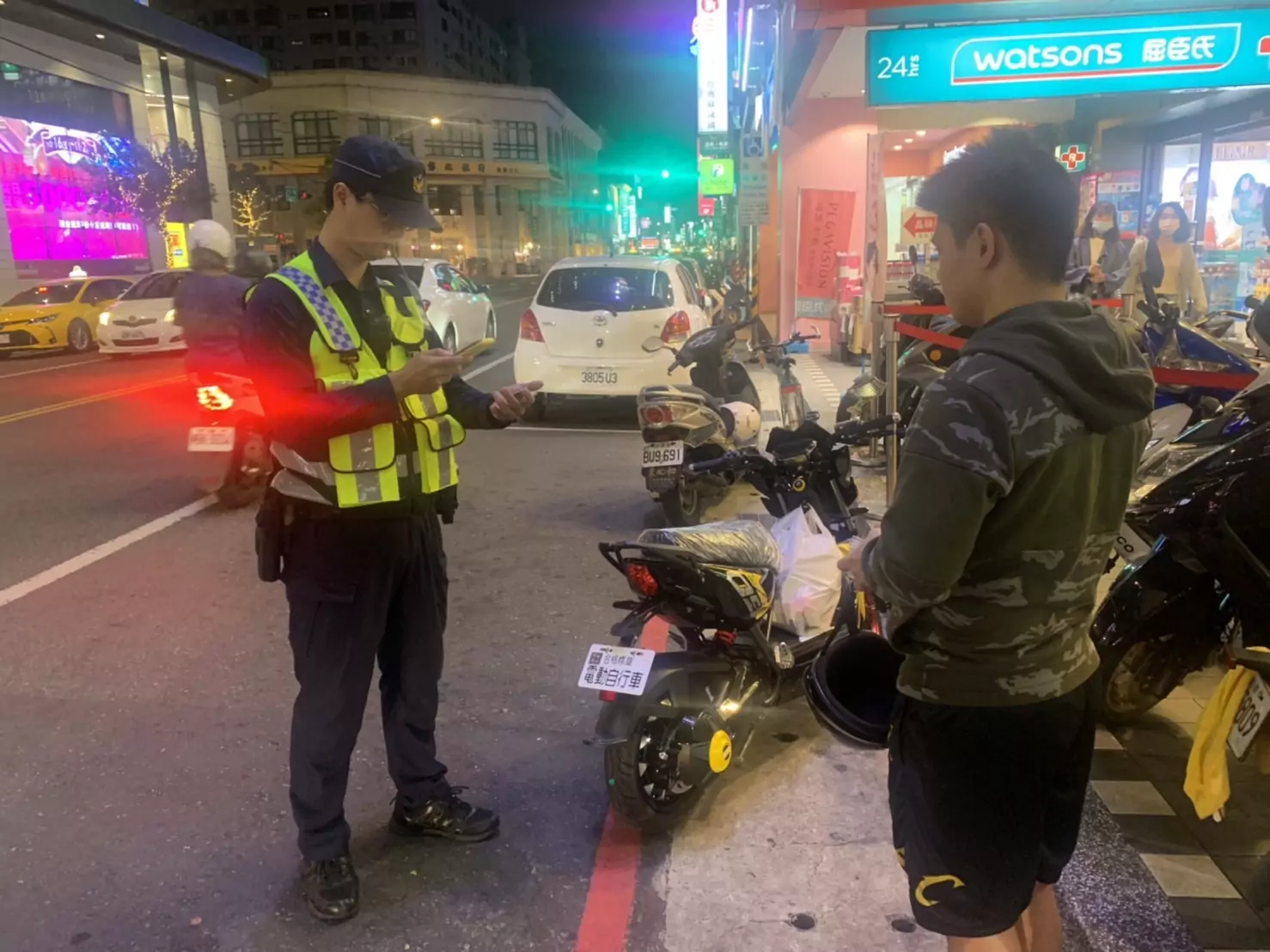 微型電動二輪車將掛牌納管 酒駕、毒駕一併取締 微型電動二輪車將掛牌納管 酒駕、毒駕一併取締