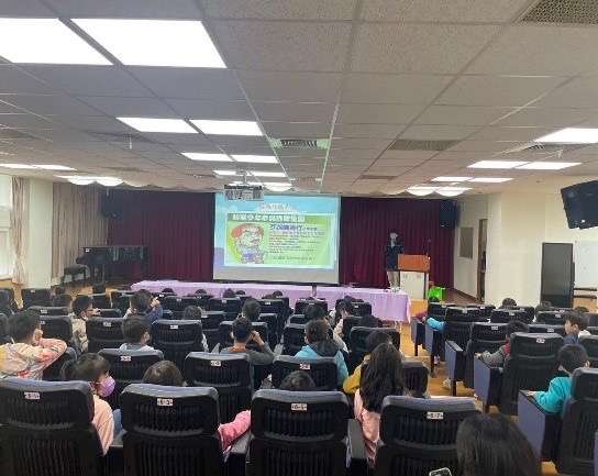 平警營造校園安全環境 前進新勢國小全方位反詐宣導 S 37199887
