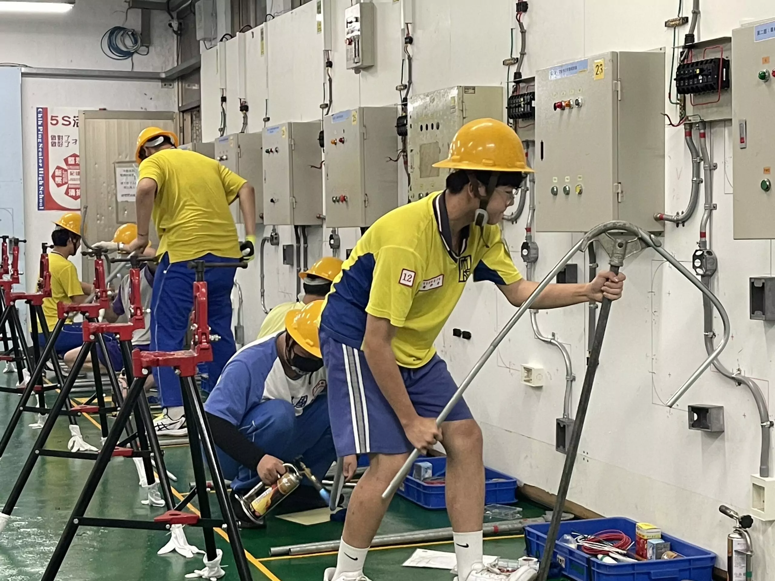 桃教育局國中技藝教育競賽 32位學子展現專業「室內配線」技能 桃教育局國中技藝教育競賽 32位學子展現專業「室內配線」技能