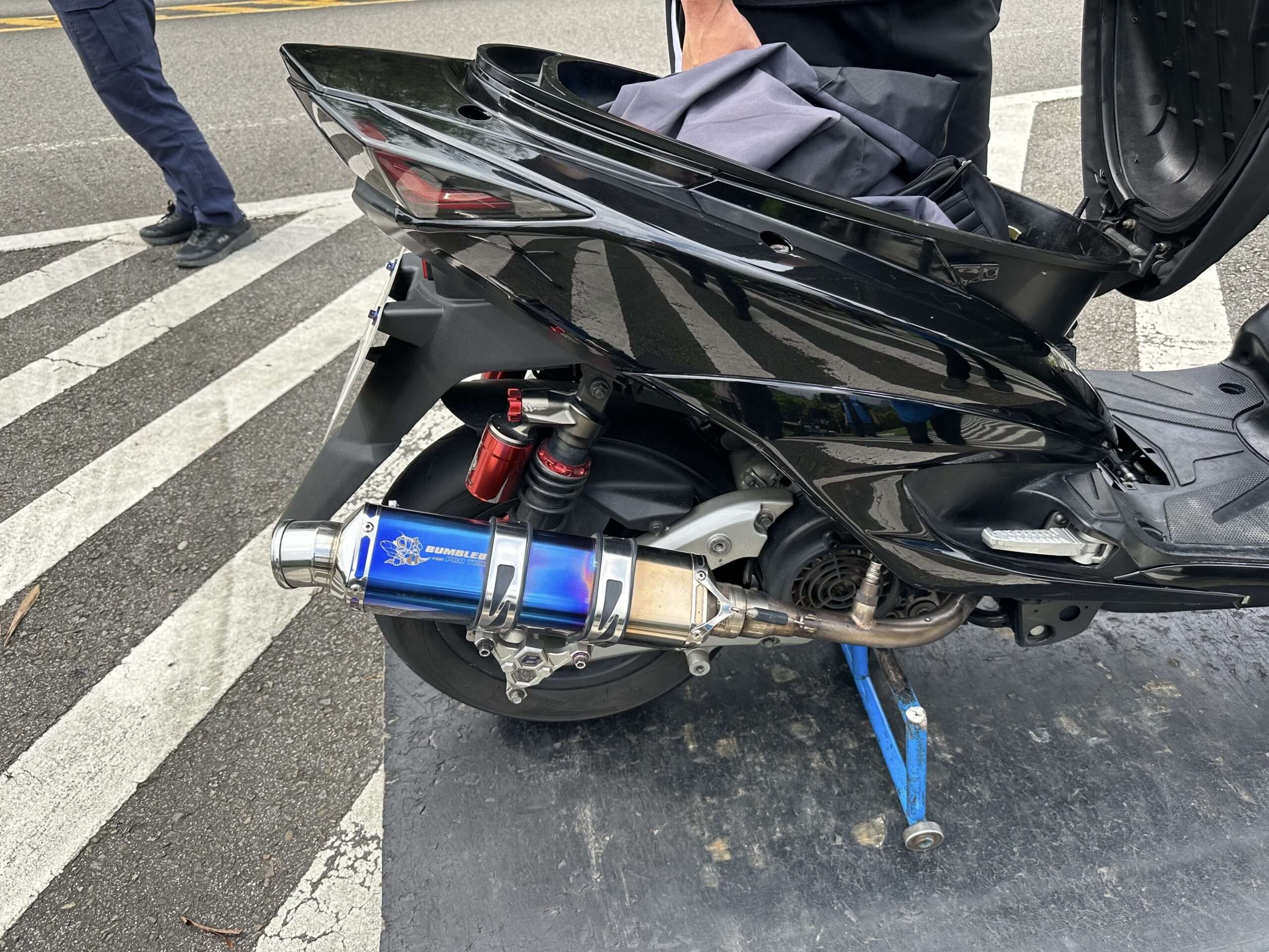 大溪台7乙線噪音車出沒 環警聯合稽查還靜於民 S 97886526 scaled