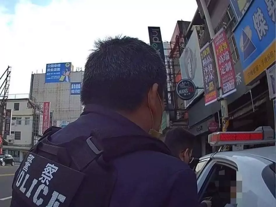 誤信假檢察官詐騙48萬元 龍潭警2小時內火速逮車手 S 9953484 0