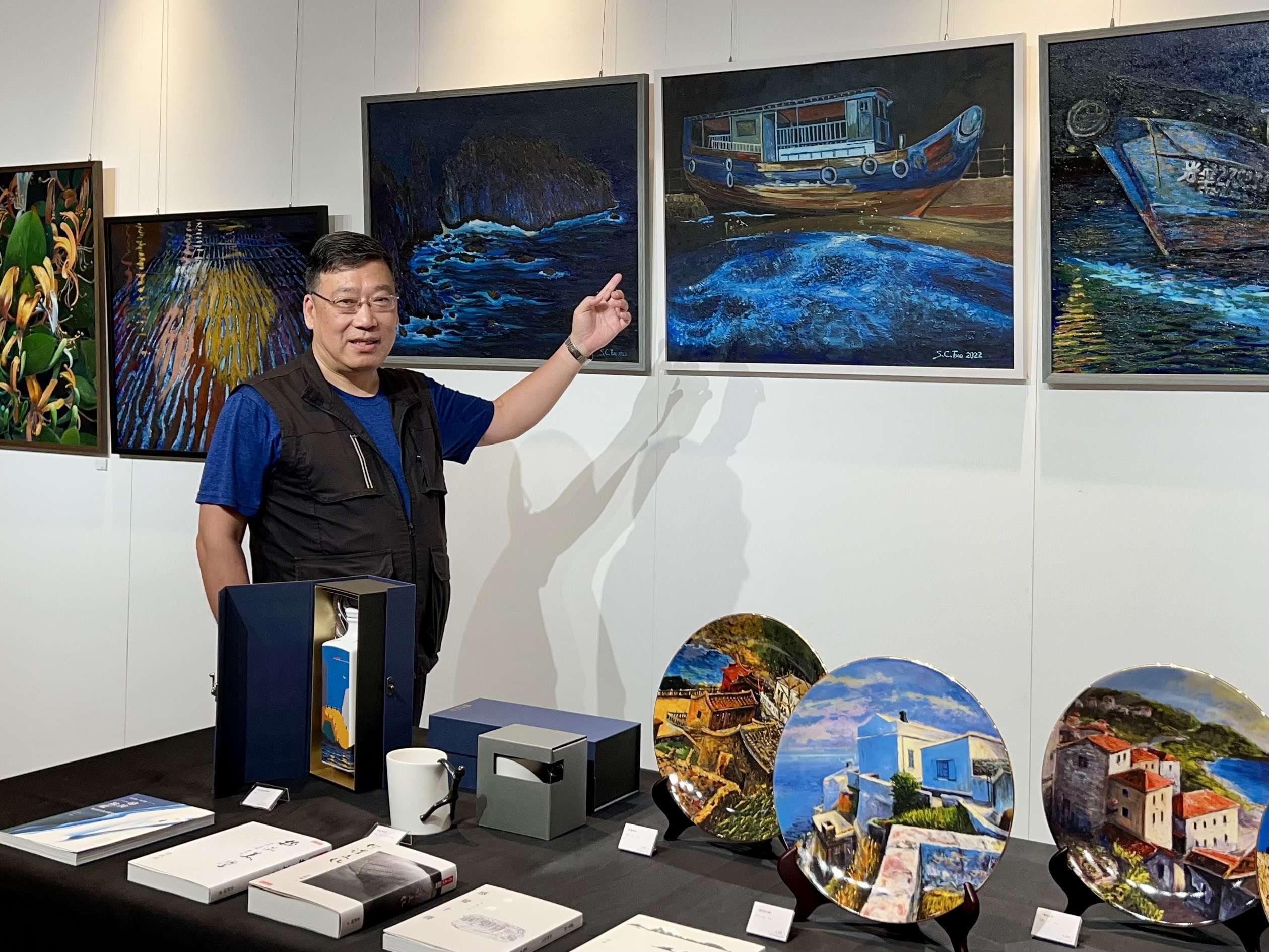 藝術家曹松清微型個展【馬祖.藍眼淚】 以畫作補捉看得見的「台灣之光」 圖9