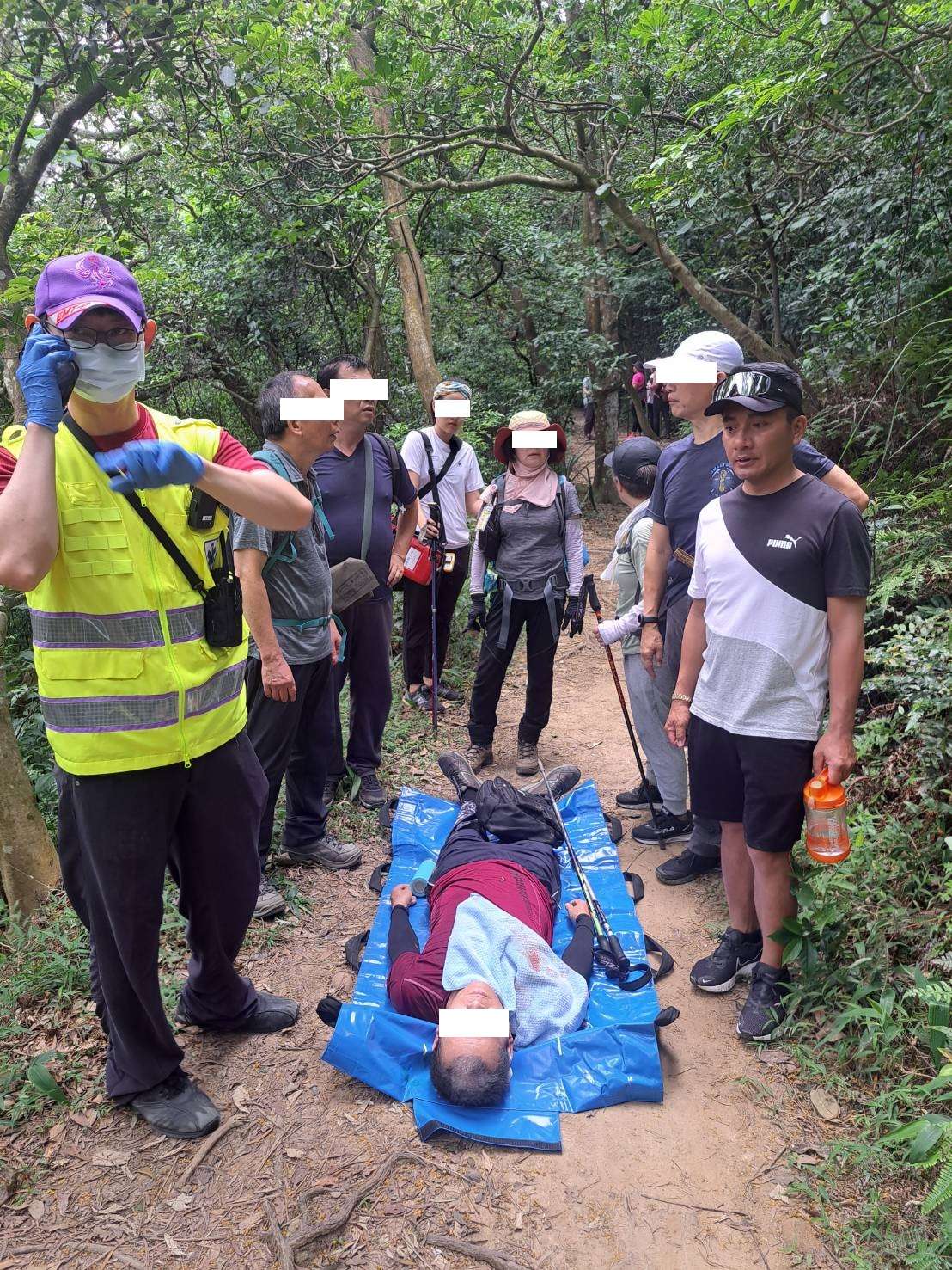 男子福人登山步道倒地不起 桃消楊梅分隊、藝人民雄合力救援 13974