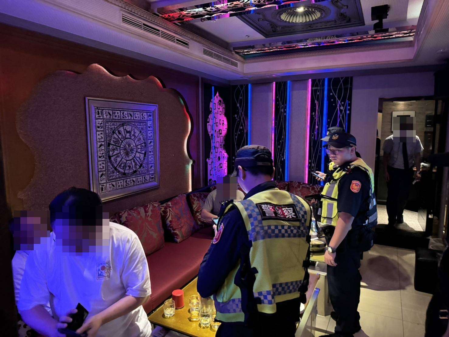 桃警執行雷霆除暴 強力臨檢掃蕩易滋事場所 1814778 0