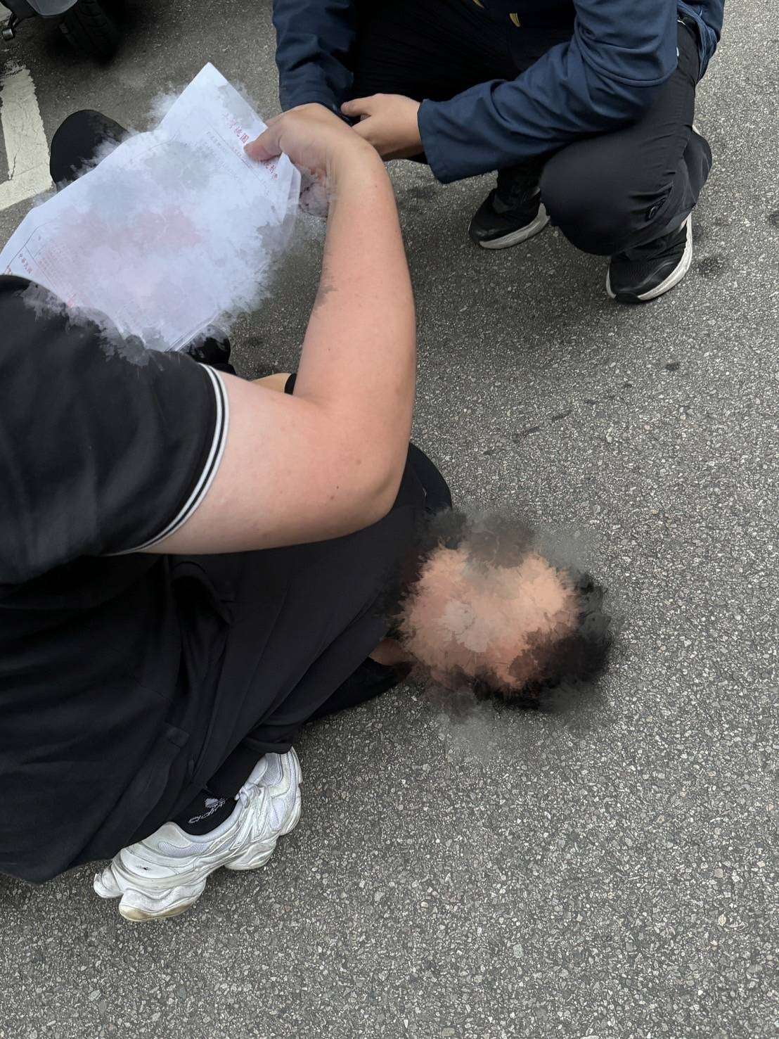 【有片】偽假身分網路收購黃金 男子詐騙故技重施狠狽落網 1842383