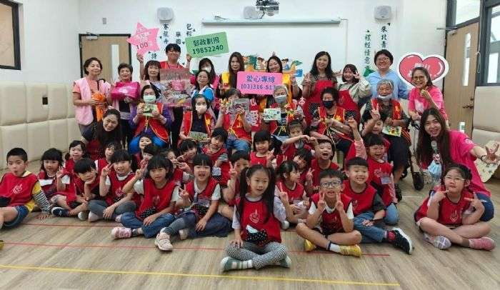 華山基金會邀獨老、幼童包粽子 提前體驗端午年節氣氛 20240517161004124