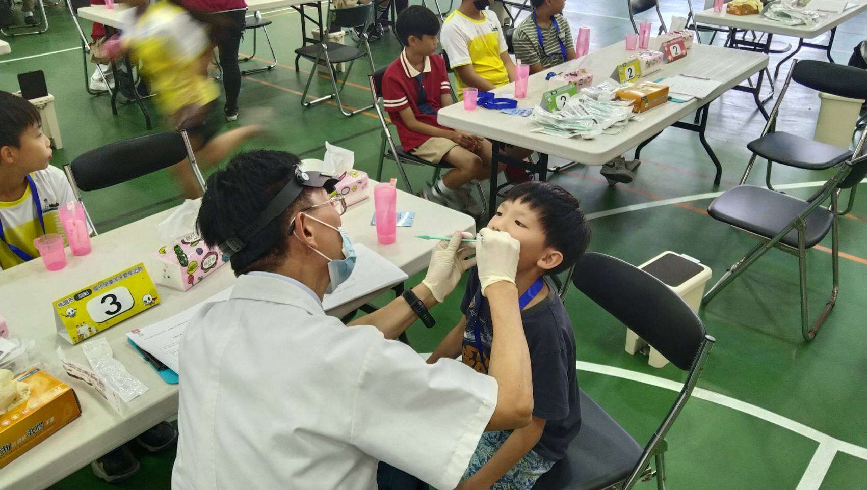 桃園教育局攜手牙醫師公會 舉辦學童潔牙觀摩活動 256937 0