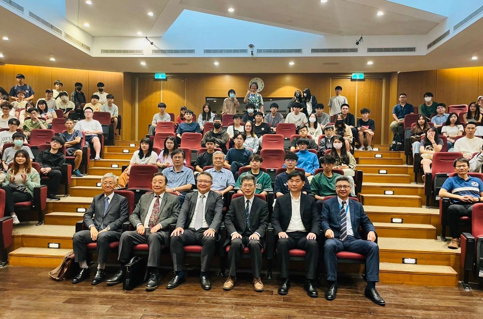中原大學舉辦科技創新講座 積極培育半導體人才 645646