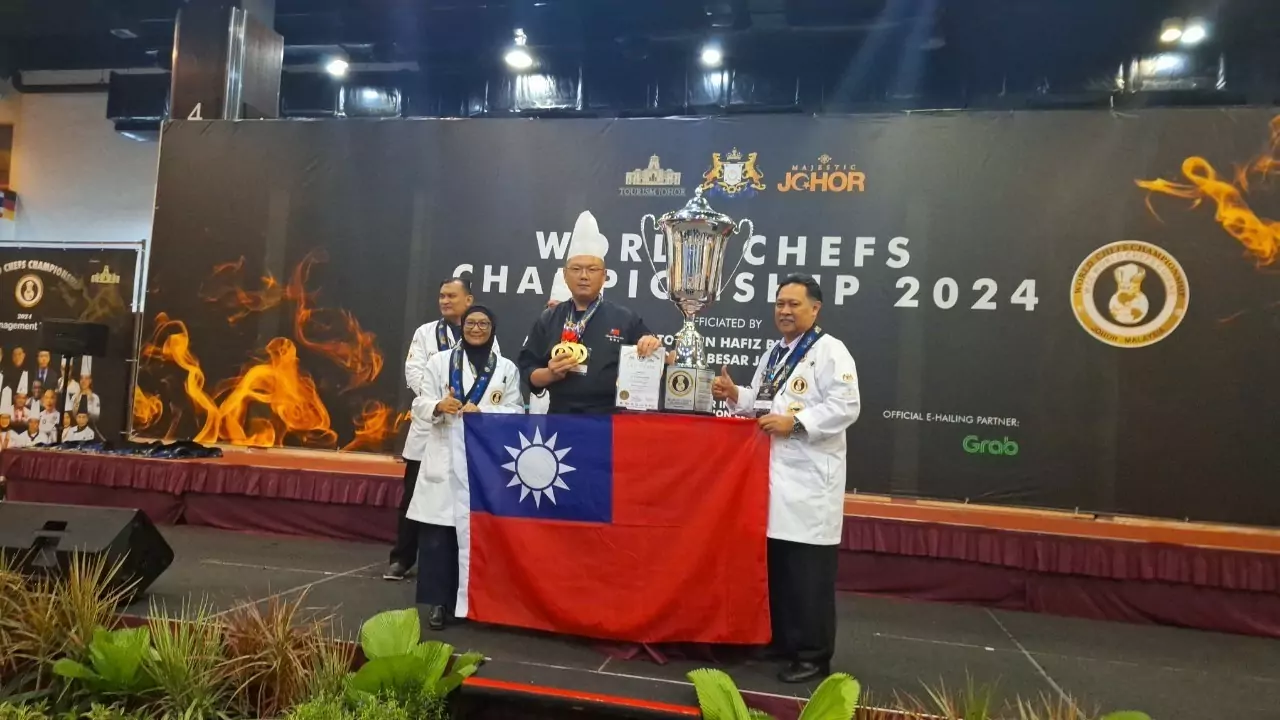 台灣之光!世界廚藝大賽傳捷報 饗賓集團鄭傑瑋率隊奪4特金4金 台灣之光!世界廚藝大賽傳捷報 饗賓集團鄭傑瑋率隊奪4特金4金