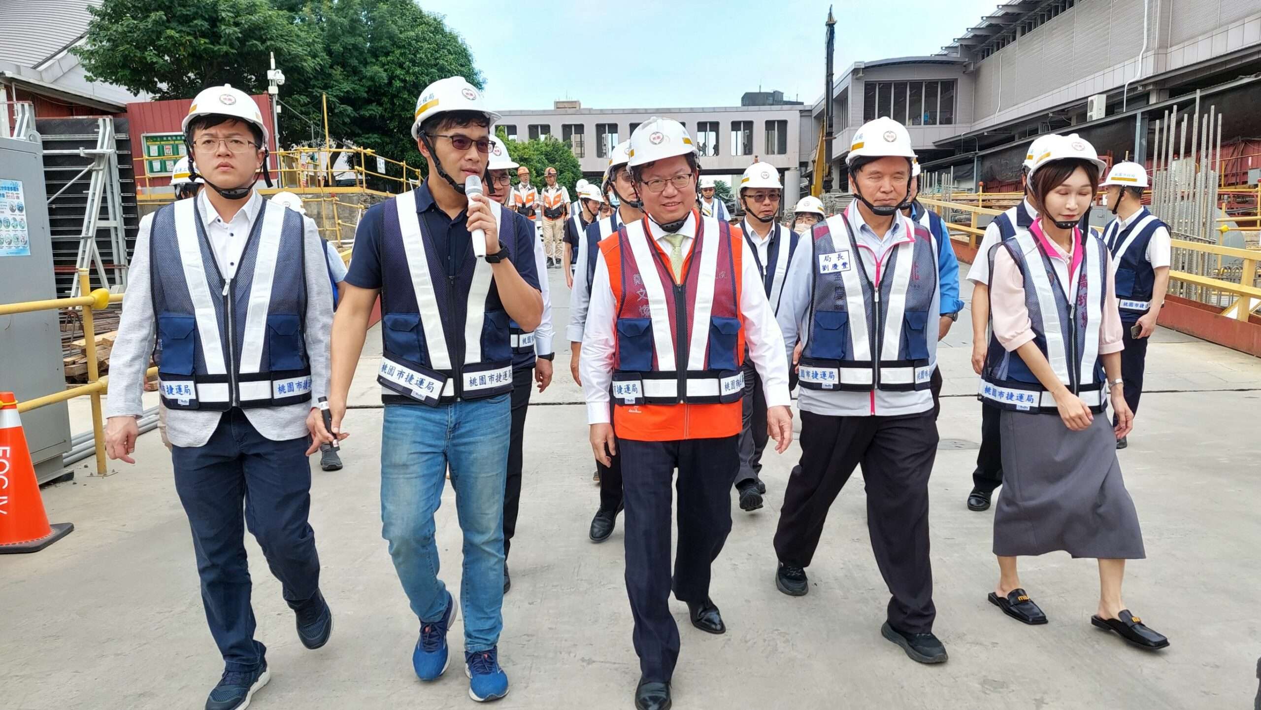 鄭文燦視察桃園車站及綠線G07站共構 允諾廣一停車場補助2.8億元 914885 0 scaled