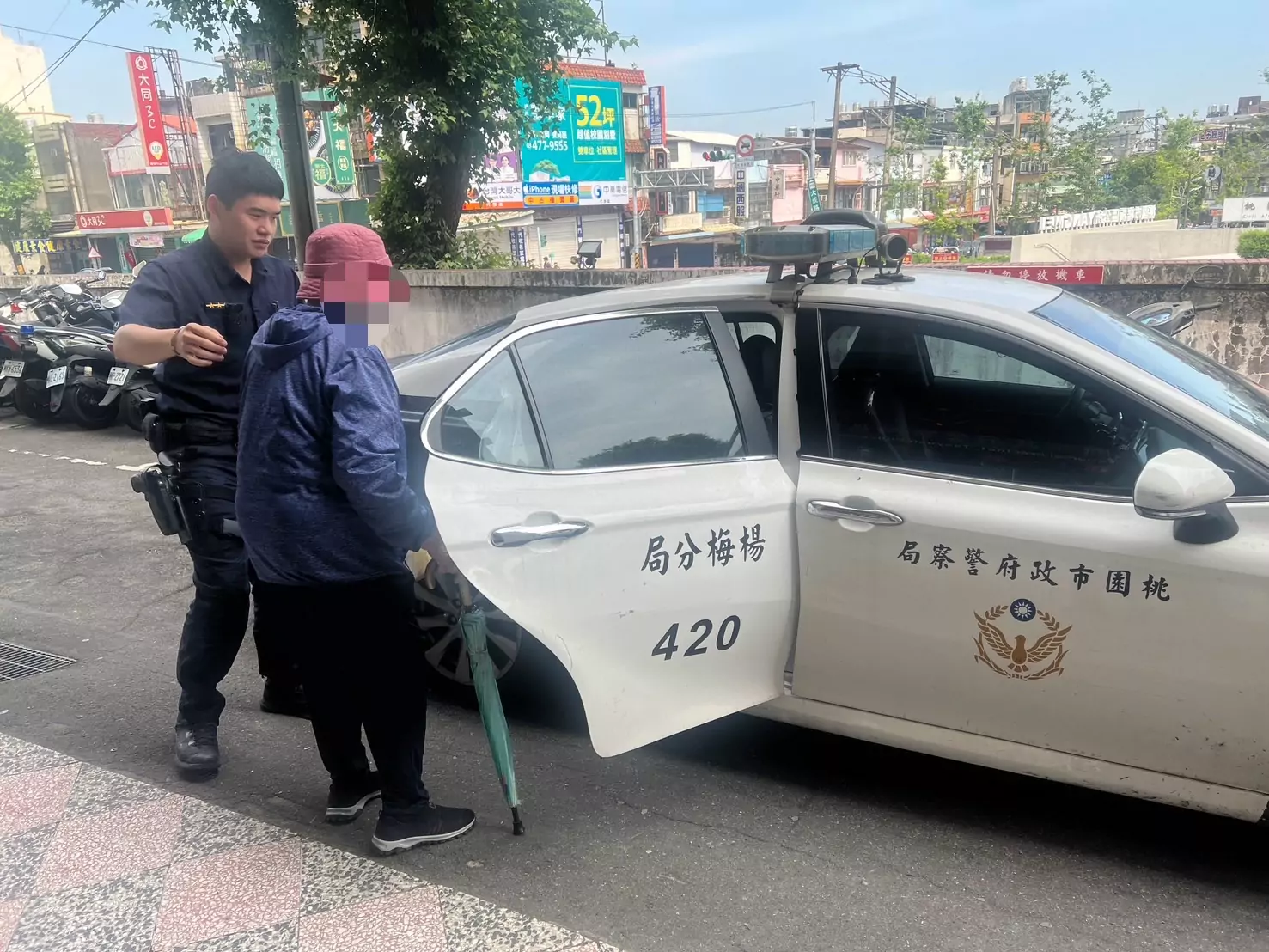 8旬老婦忘記車停哪?楊梅警熱心助找回 8旬老婦忘記車停哪?楊梅警熱心助找回