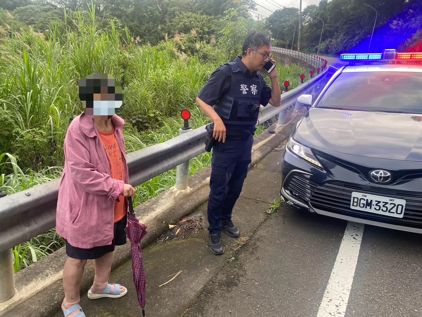 失智婦外出購物失聯 楊梅警火速尋人 失智婦外出購物失聯 楊梅警火速尋人