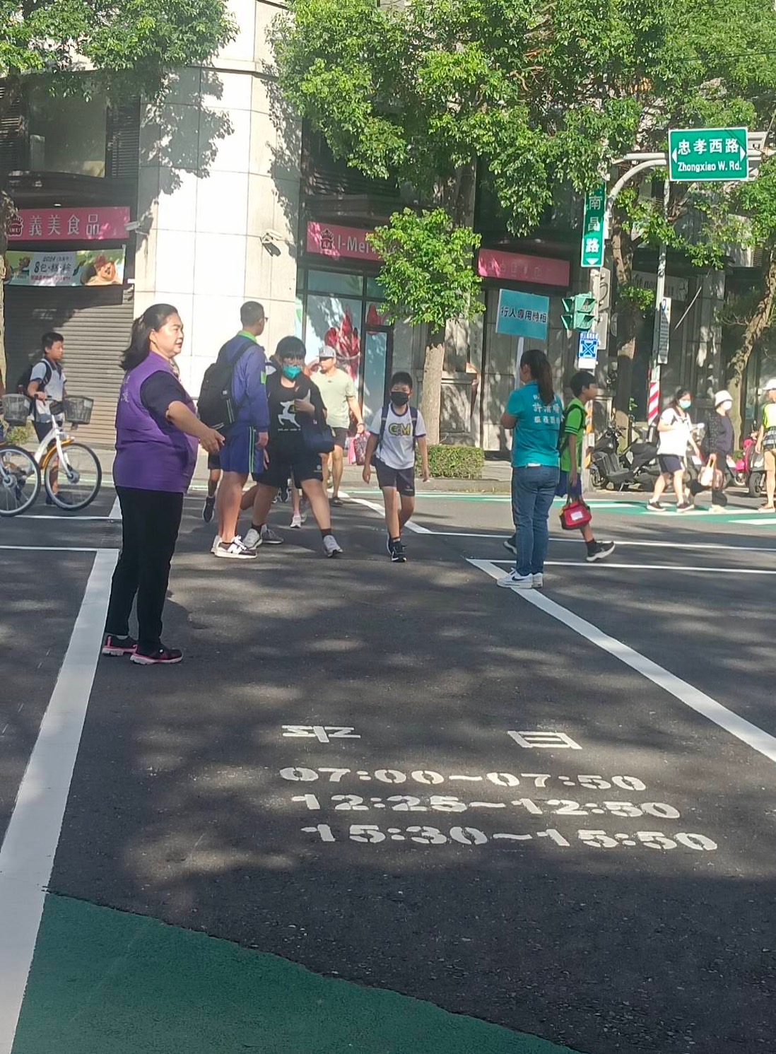 「下了車都是走路的人」 許清順希望路口多設行人專用時相 S 185819167 0